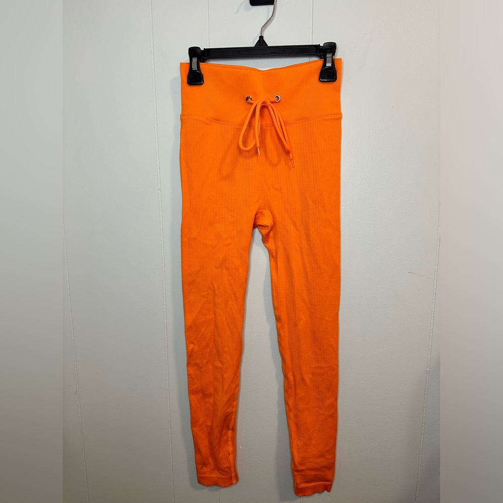 Amazon Drawstring Leggings - Picture 2 of 8